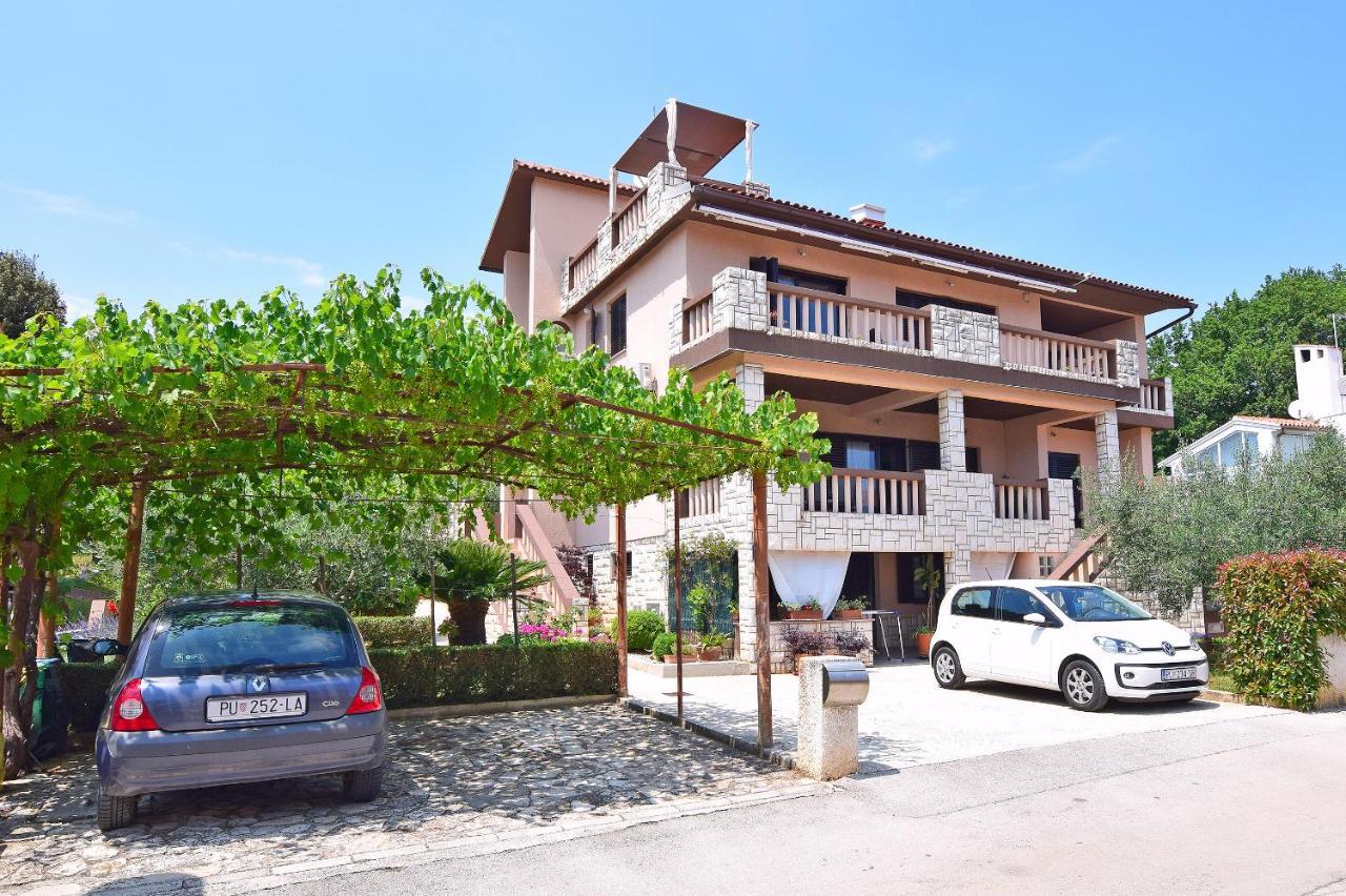 Apartment Leona بولا المظهر الخارجي الصورة
