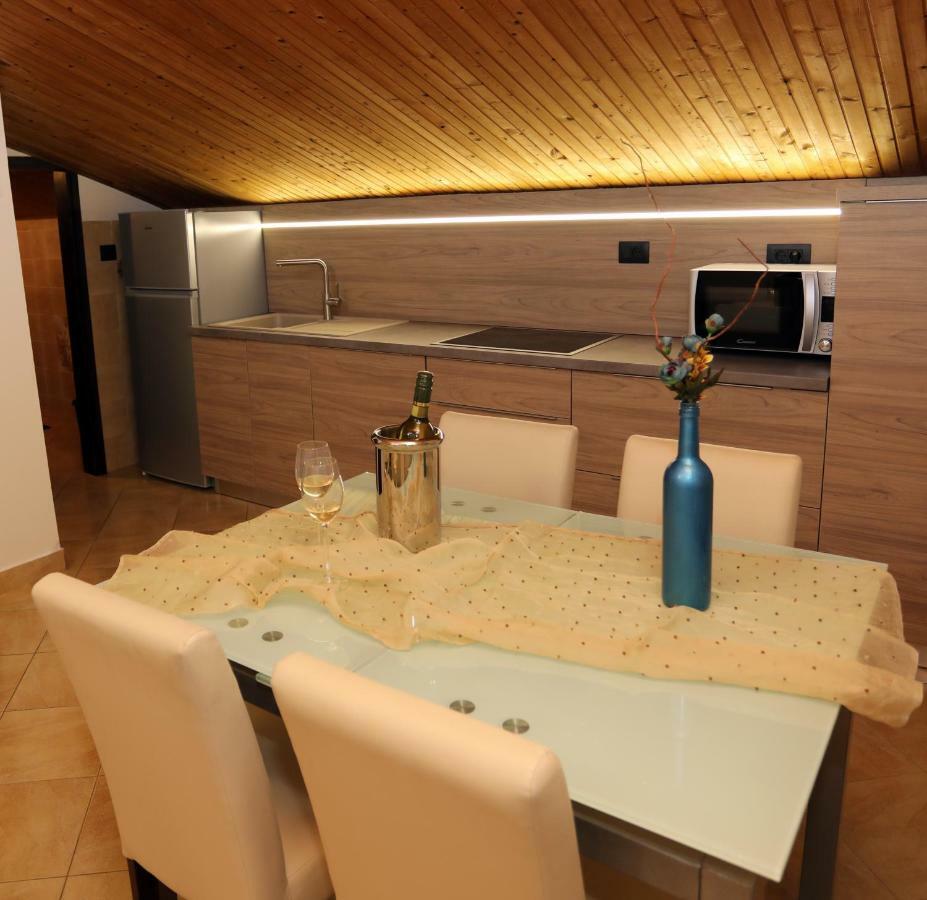 Apartment Leona بولا المظهر الخارجي الصورة